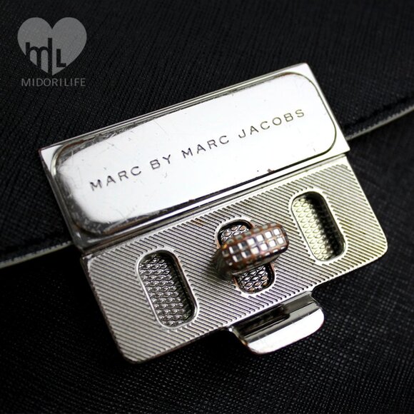 MARC BY MARC JACOBS Lip Lock Crossbody Bag - Picture 11 of 16